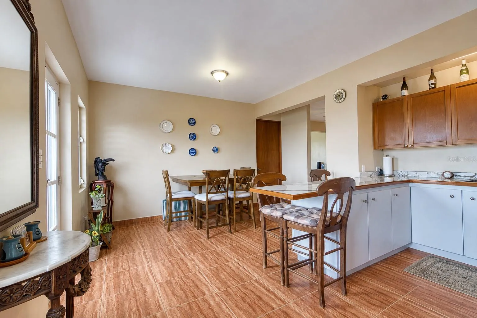 Guest Kitchen and Dining