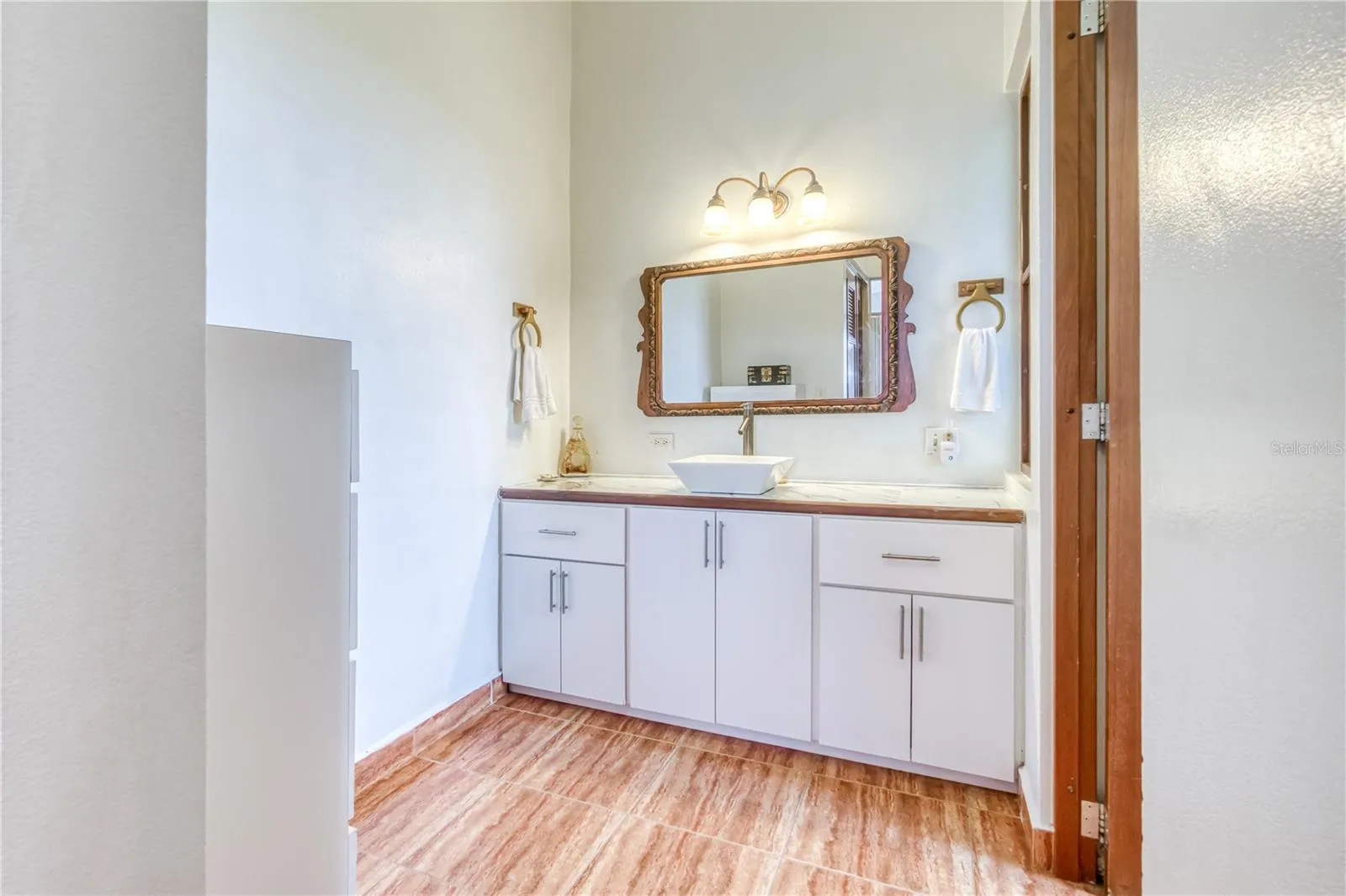 Primary Bath Vanity