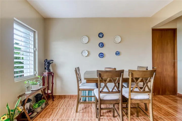 Guest Dining
