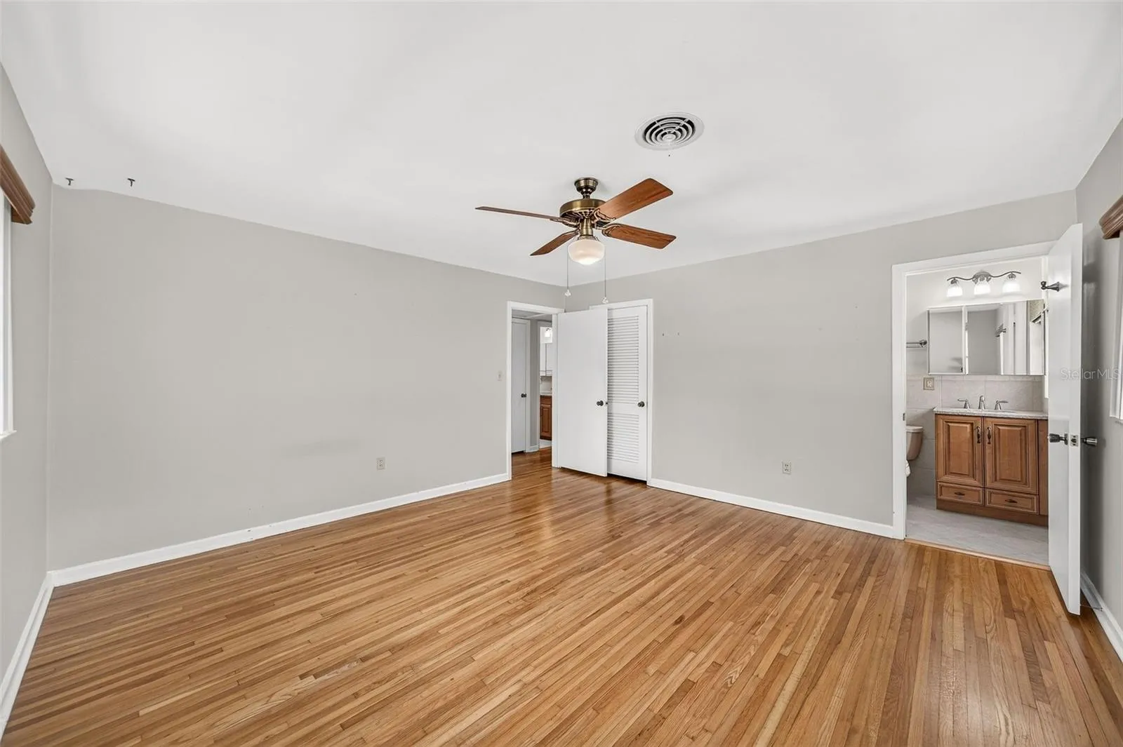 Primary bedroom.
