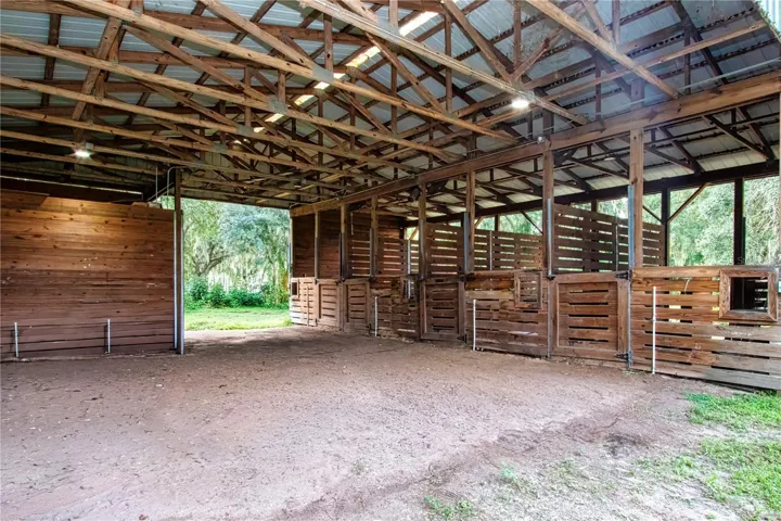 Barn