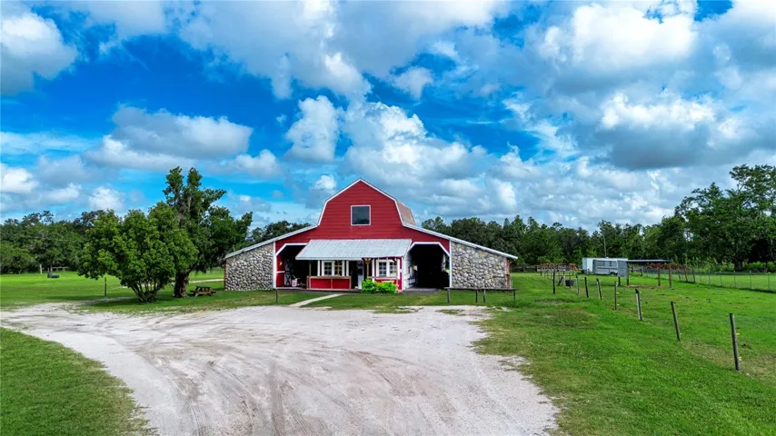 Sundance Barn