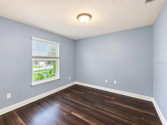 Dining/Formal Living Room