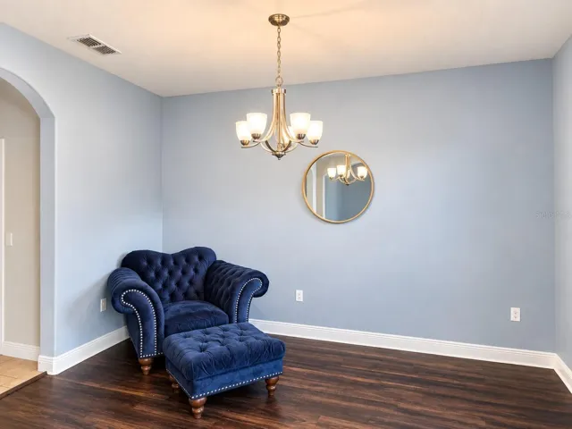 Dining/Formal Living Room