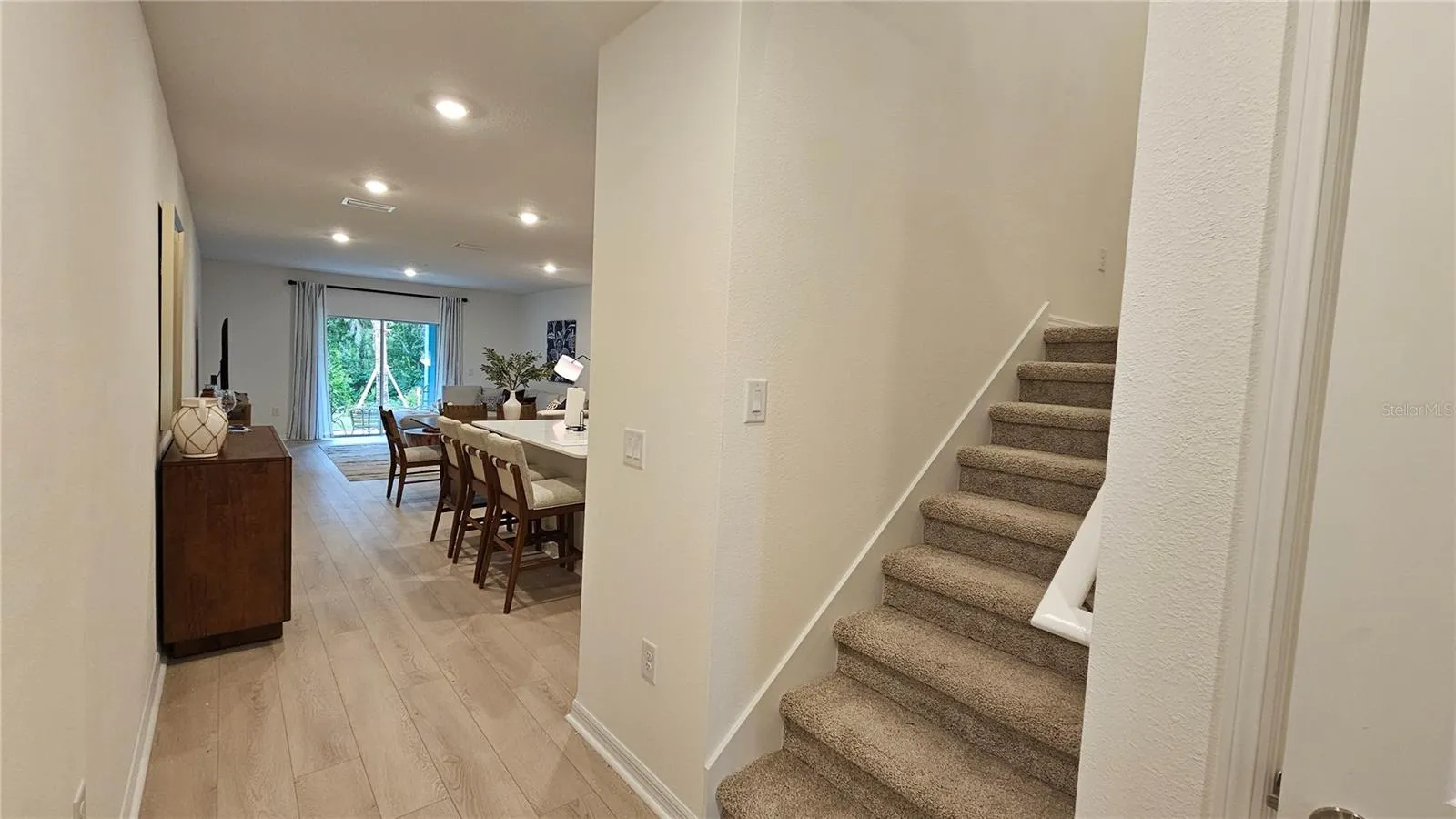 Stairs bottom landing