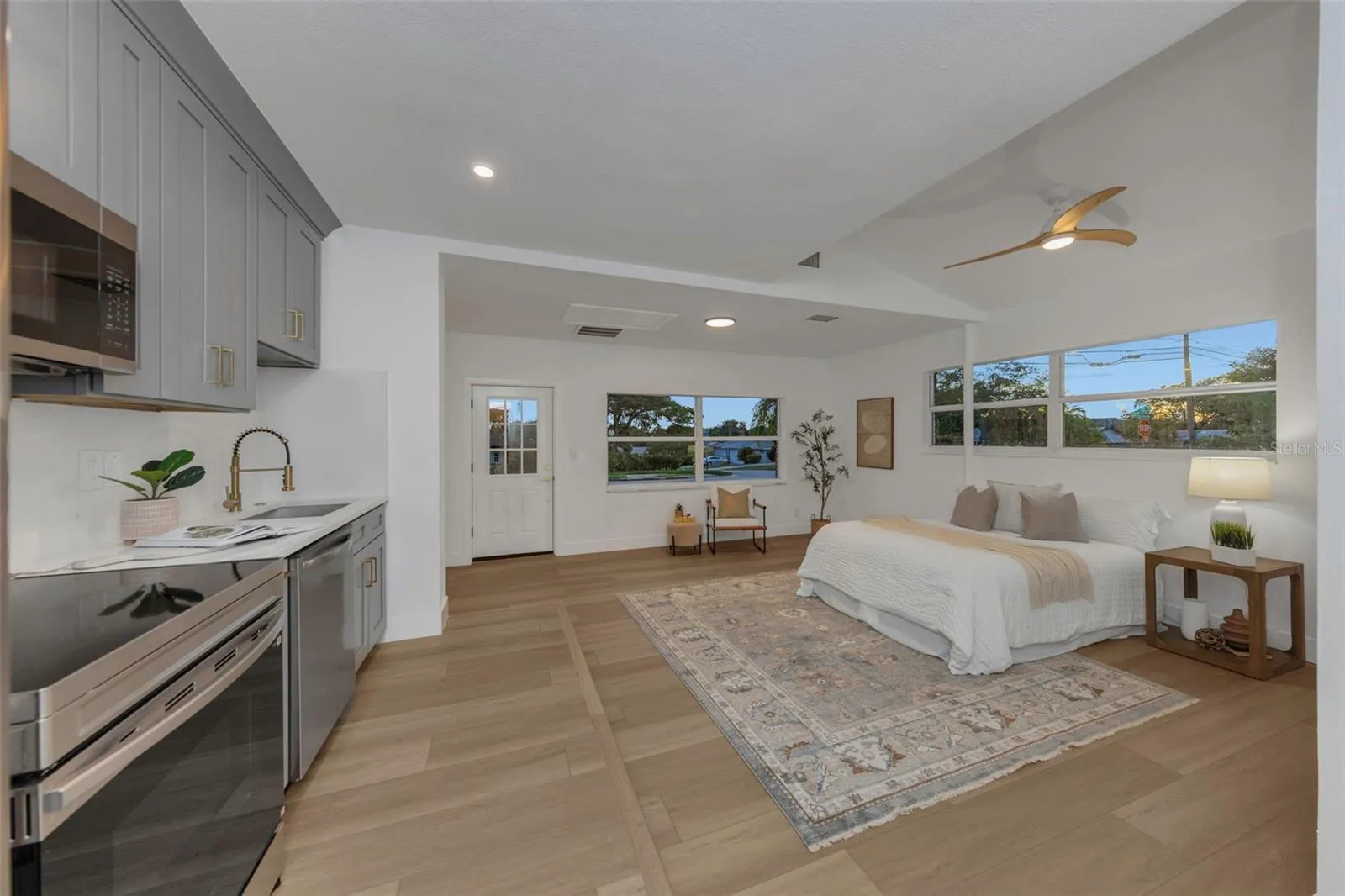 Private In Law Suite
