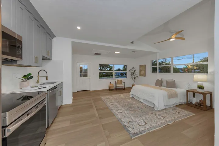 Private In Law Suite
