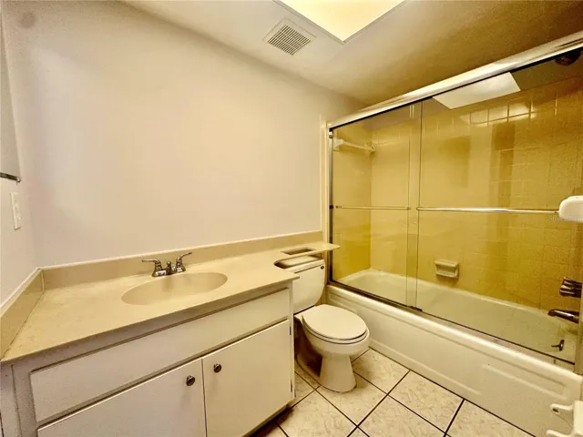 2nd Bathroom