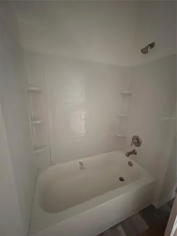Hall Bath 2