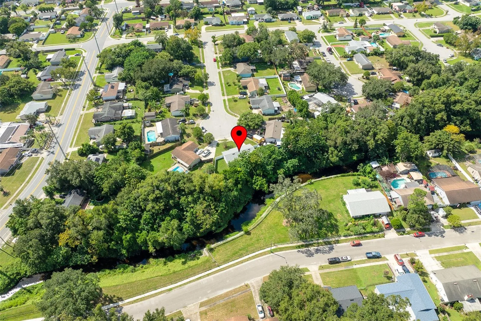 Cul-de-sac - backs up to Little Wekiva River