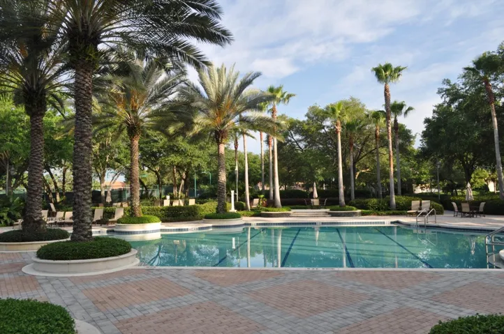 Enjoy the exceptional Alaqua Lakes lifestyle with golf, tennis, community parks, playgrounds and 24-hour guard-gated security, all surrounded by beautiful natural scenery.