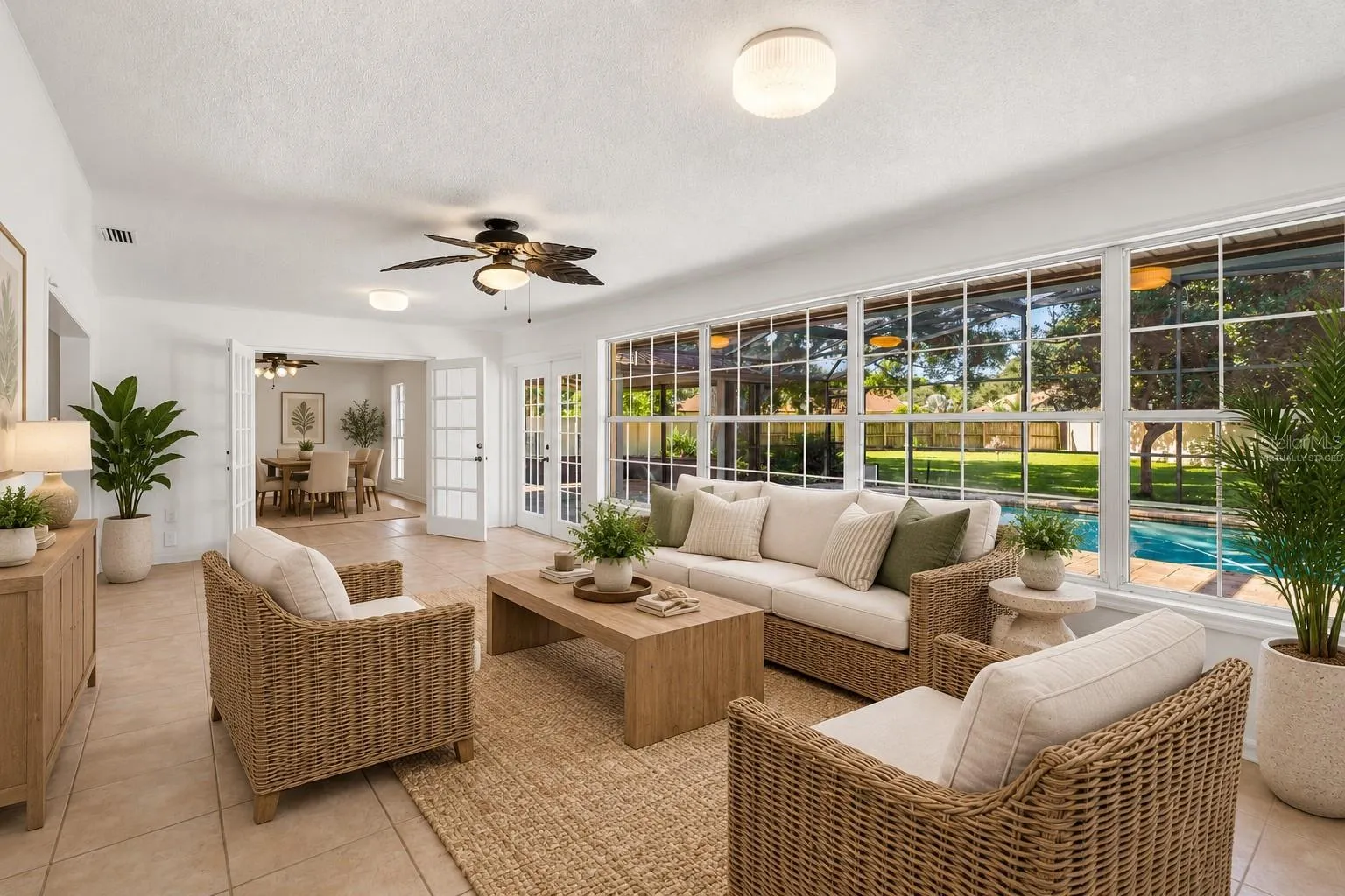 Florida Room - Virtually Staged