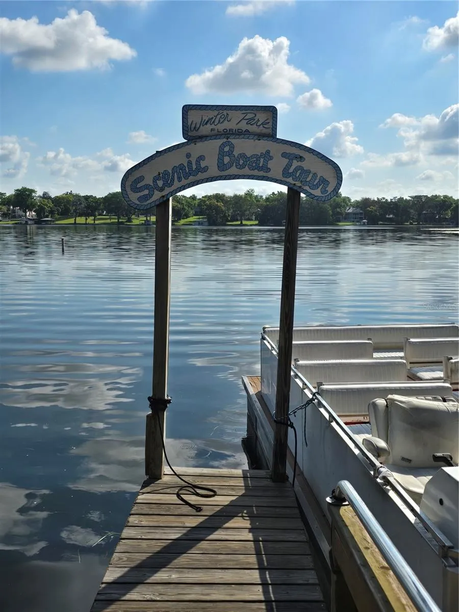 Spend the day at the WInter Park scenic boat tour