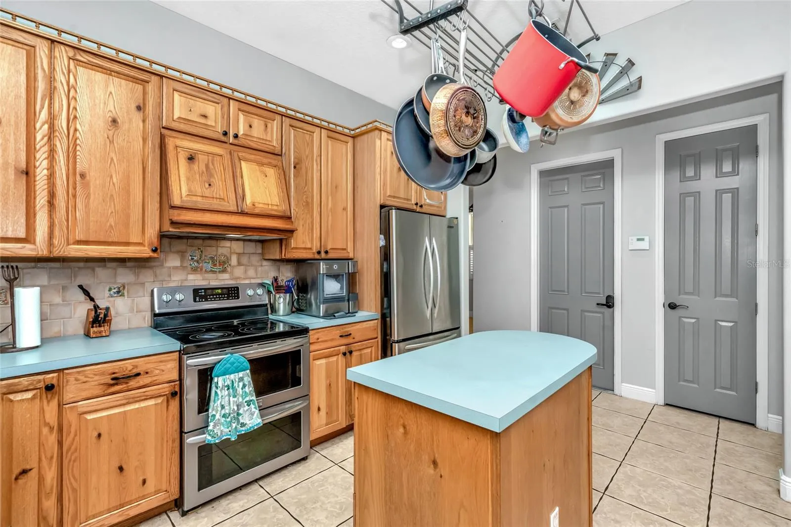 Kitchen with island