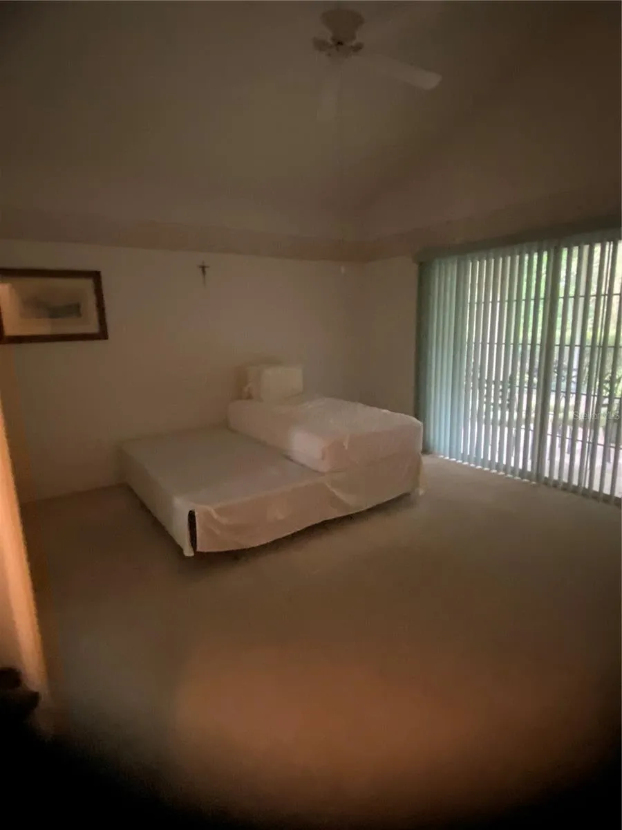 LArge primary bedroom can fits a king size bedroom comfortable