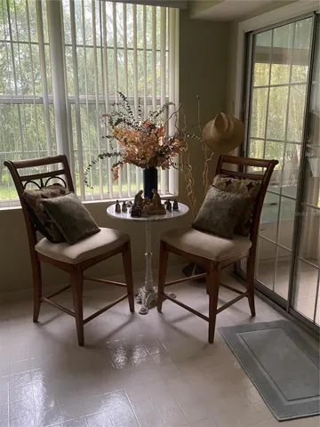 Sitting area near the kitchen area