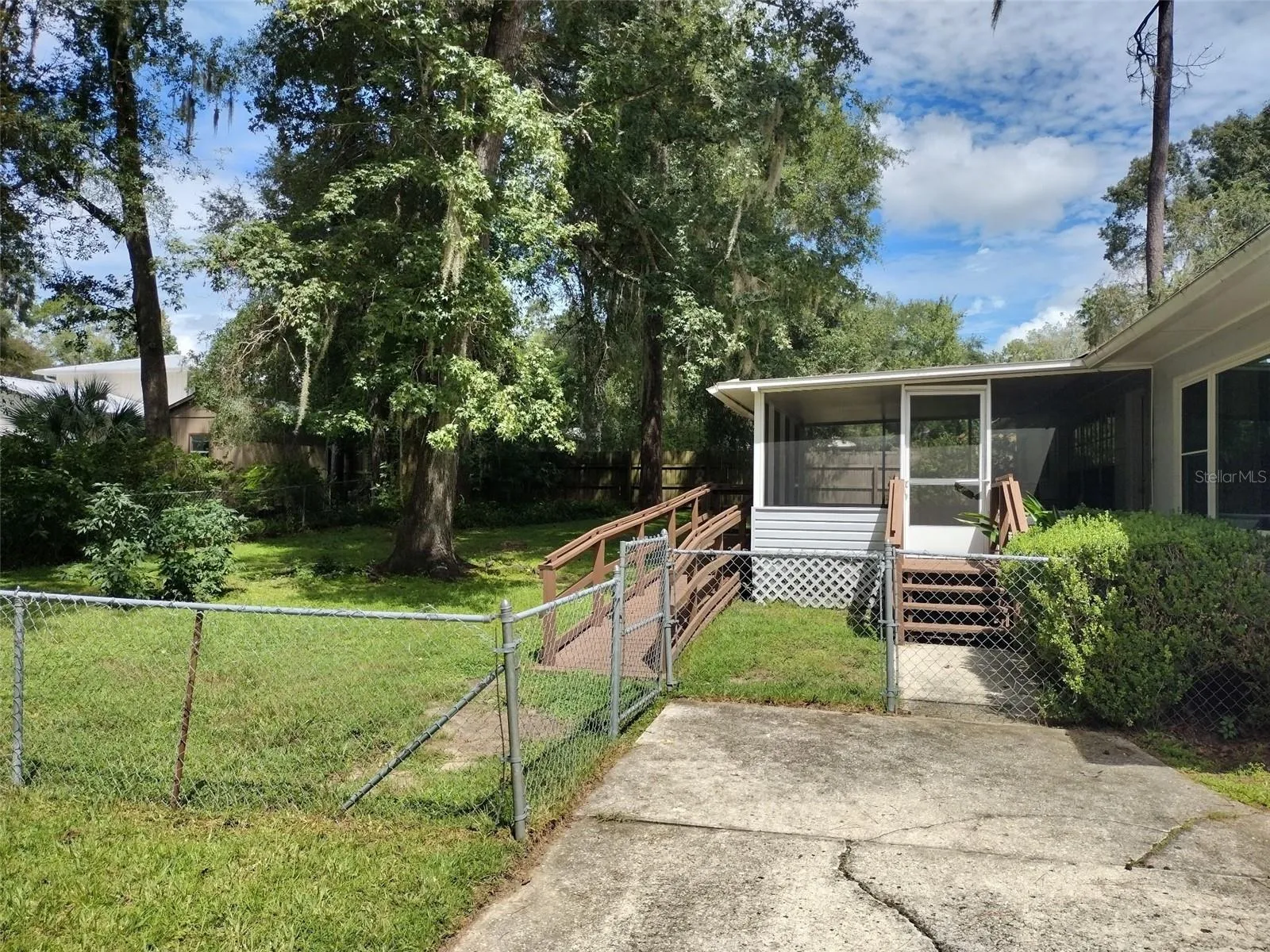 Driveway to Garage
