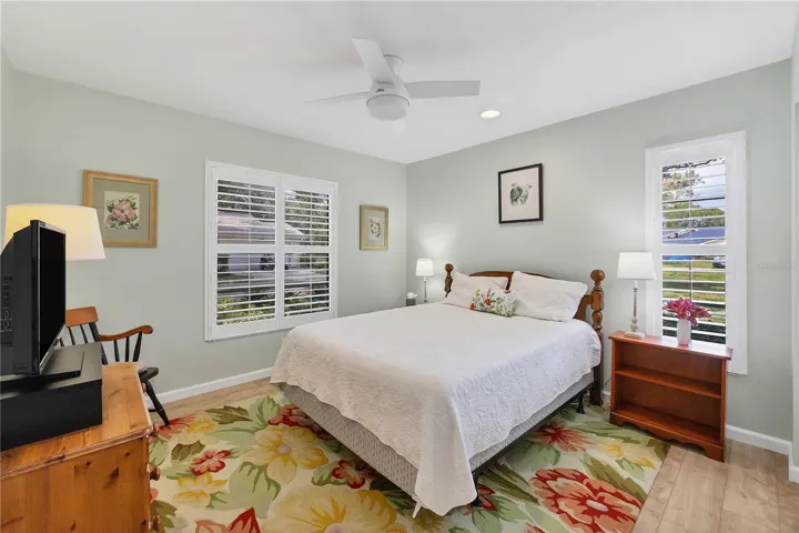Secondary bedroom