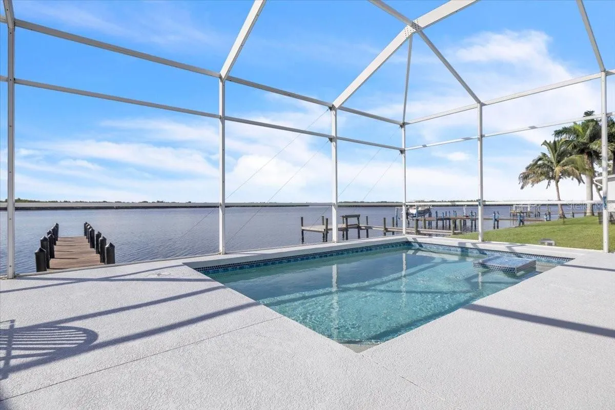 pool overlooks the Peace River