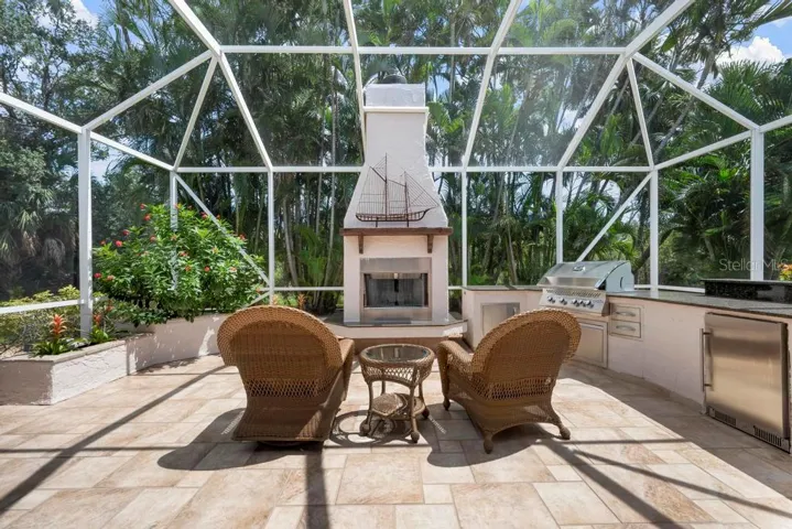 Eureka Palms provide a private setting