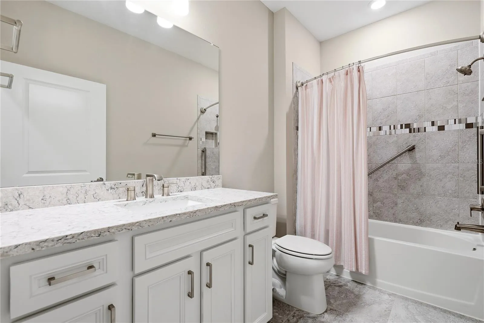 Full Bathroom with tub/shower.