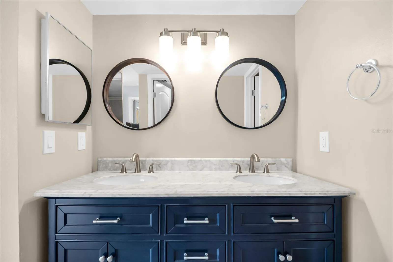 Primary Ensuite Bath