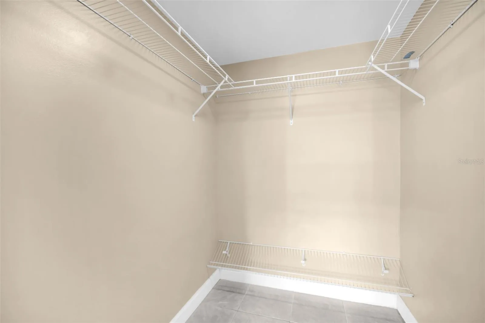Walk-in Closet Bdrm 2