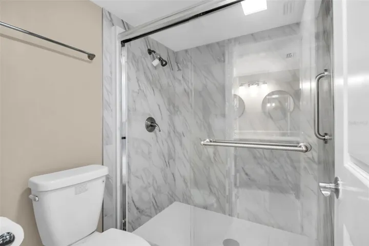 Primary Ensuite Bath