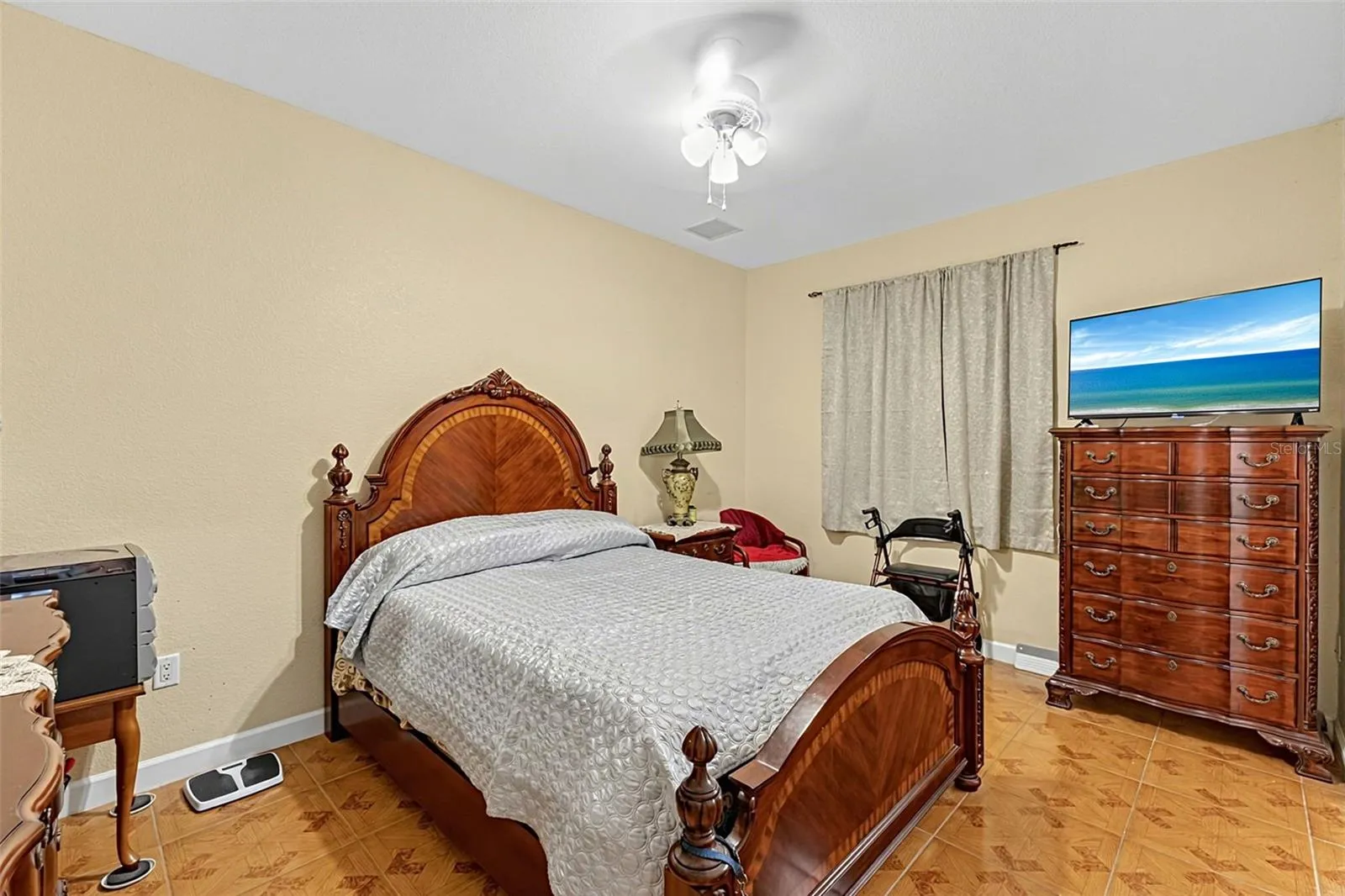 Guest Room with ensuite bath