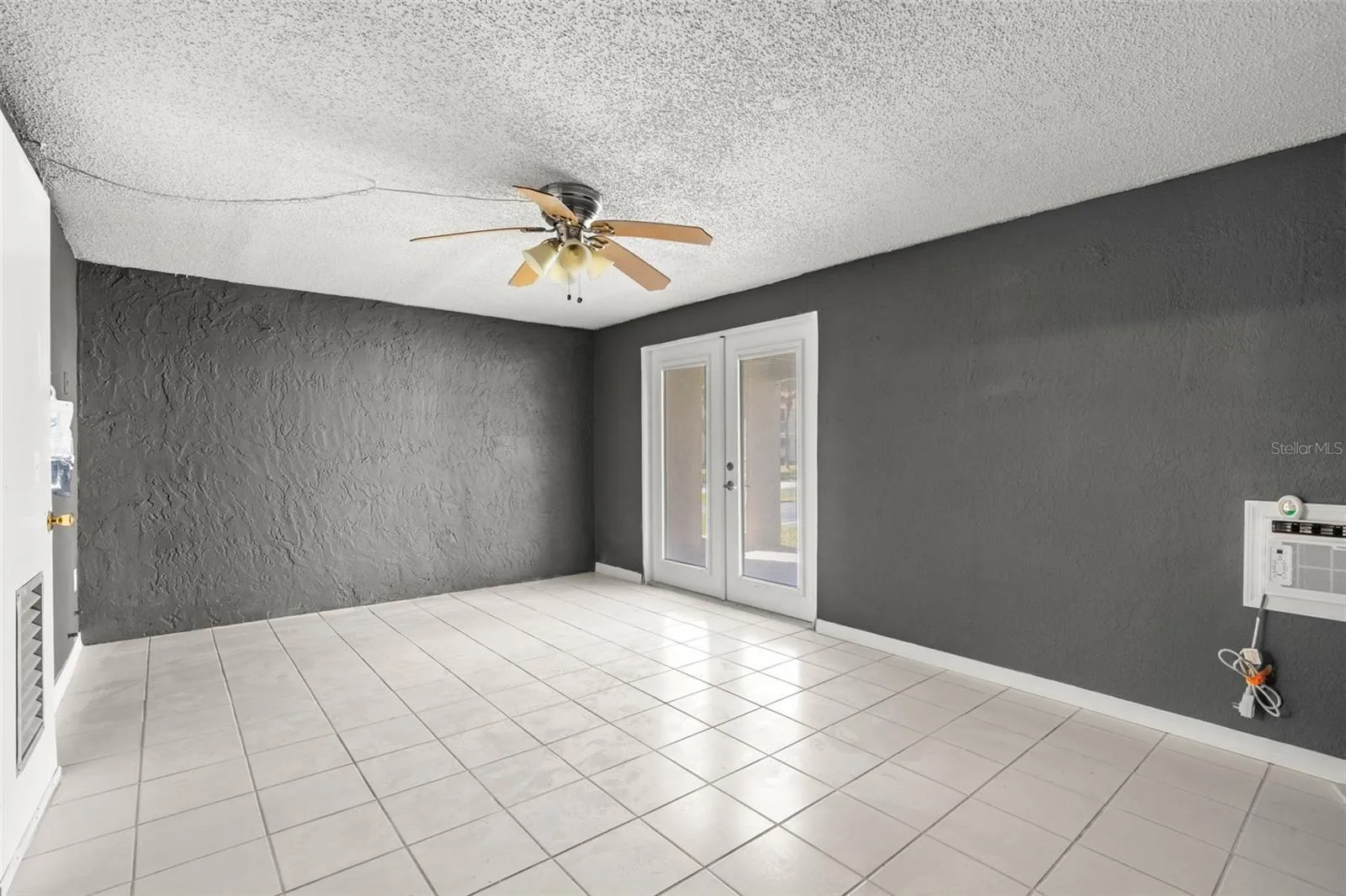 BONUS ROOM WITH PATIO
