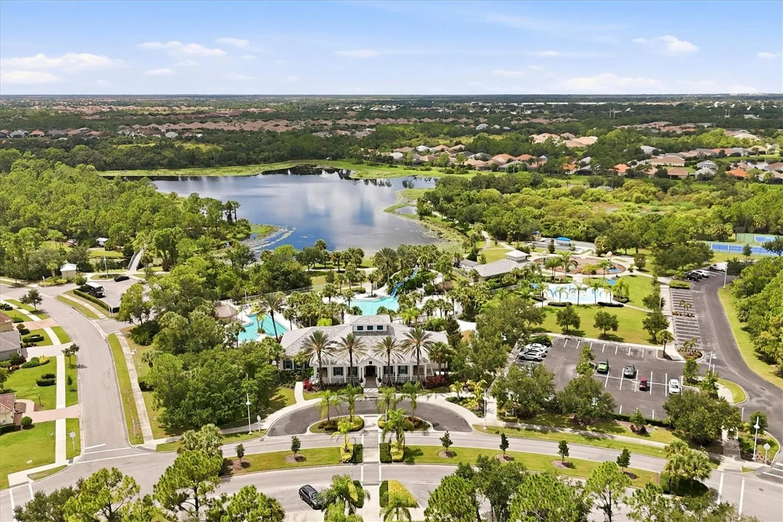 Grand Palm Amenities
