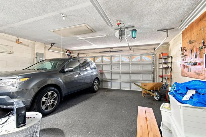 2 Car Garage
