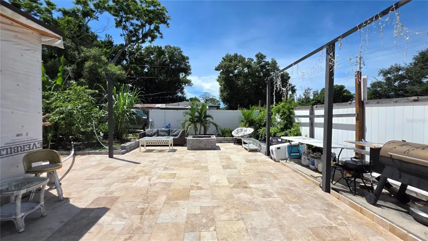 Tiled Back Patio area.