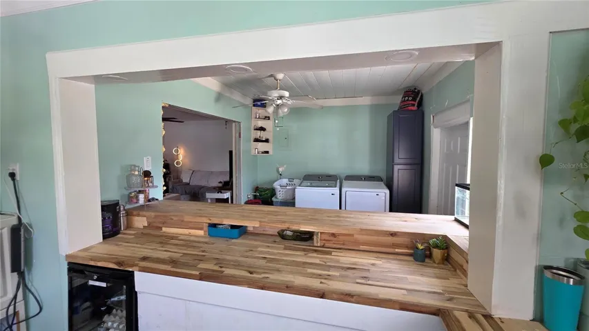 Pass Through to Breakfast Bar