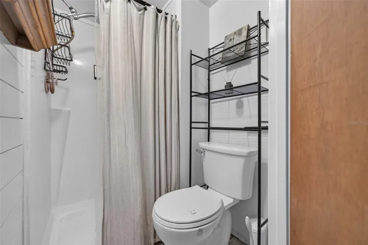 Ensuite for flex-space