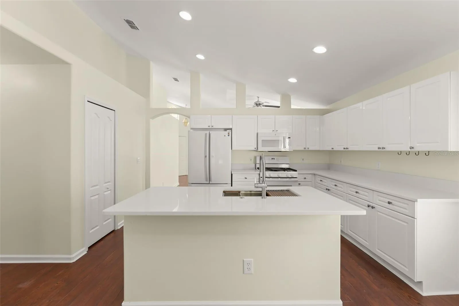 Island Kitchen
