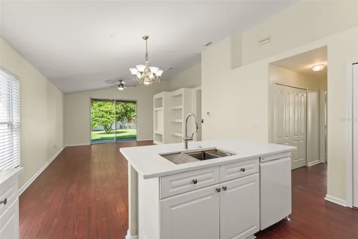 Island Kitchen