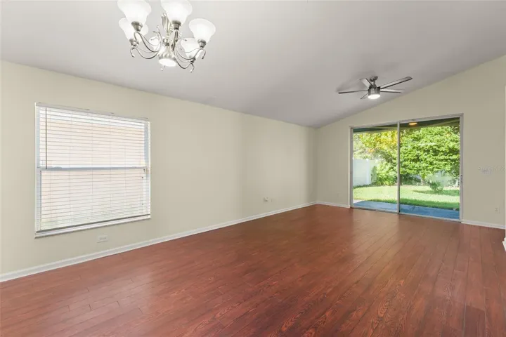 Dinette &amp; Family Room