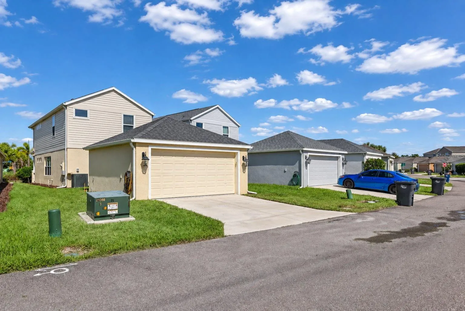 Detached 2 Car Garage