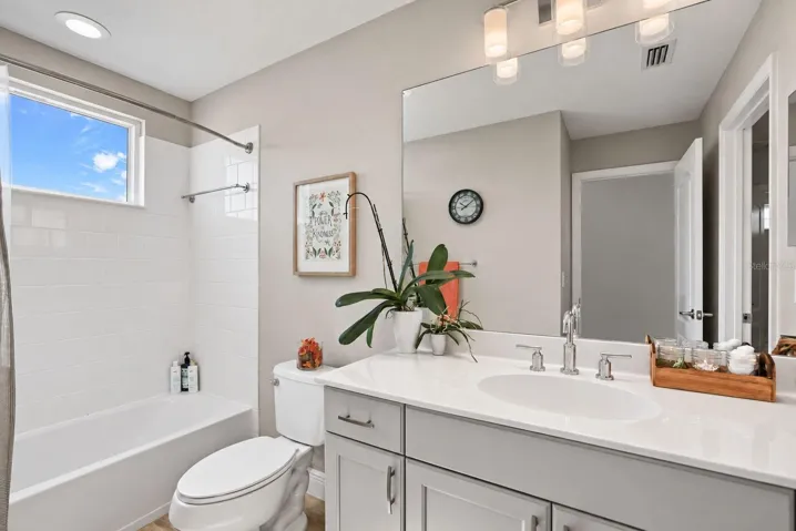 2nd bathroom on 2nd Floor