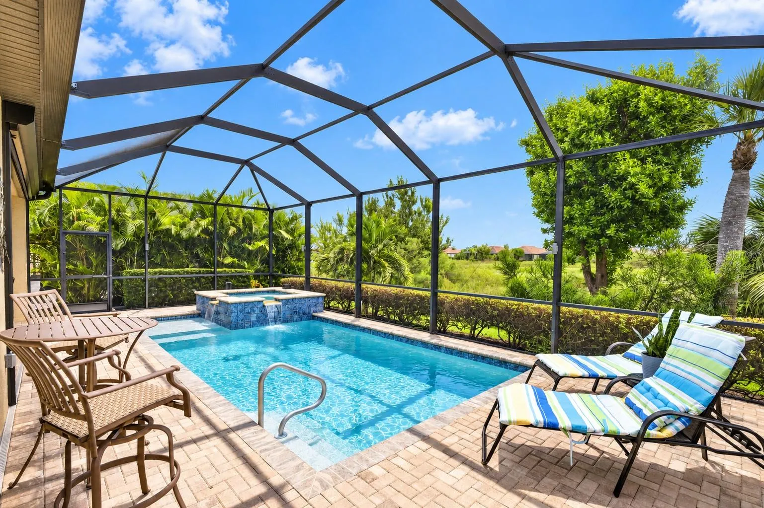 Heated Saltwater Pool/Spa