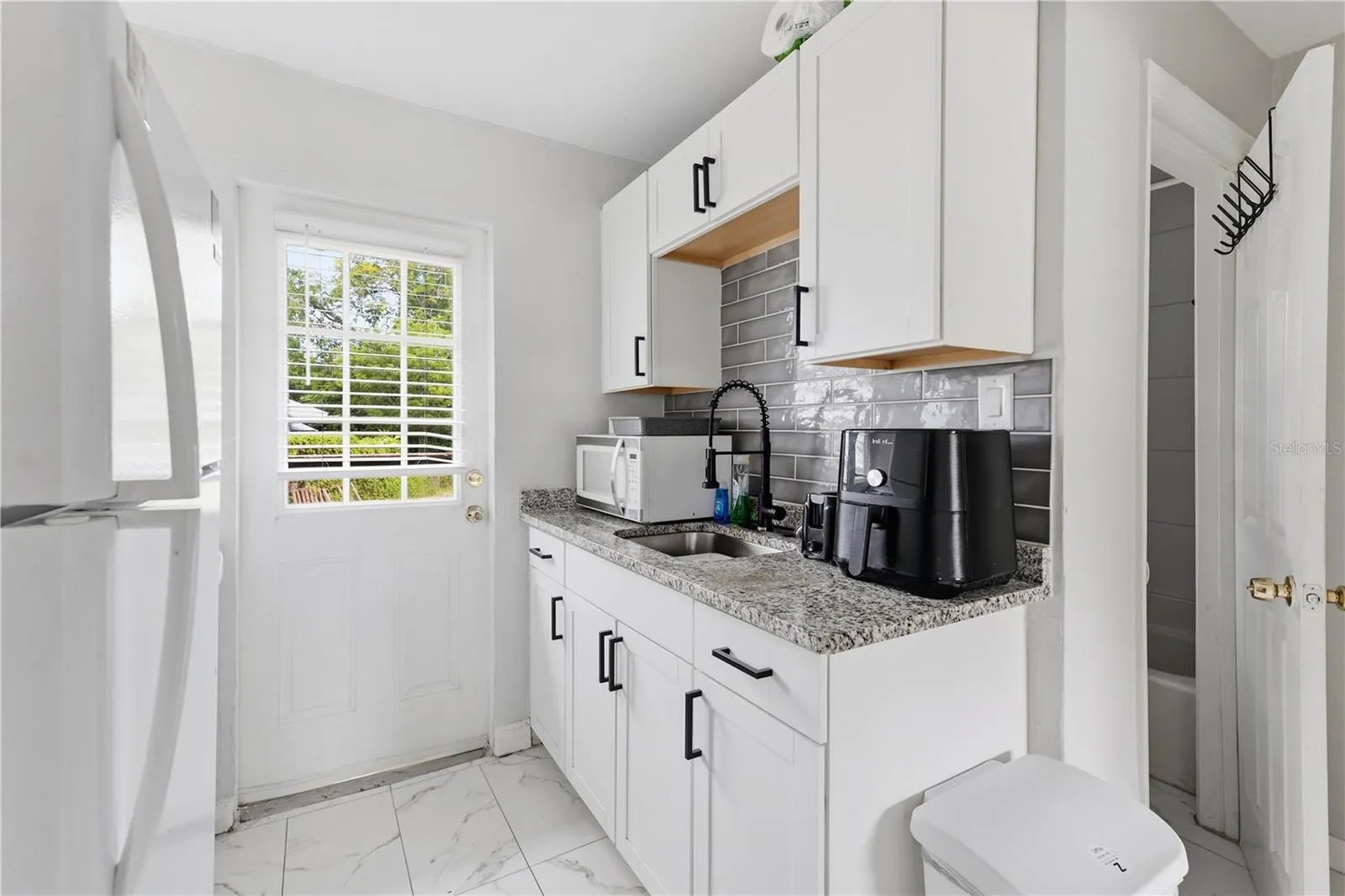 604 kitchen