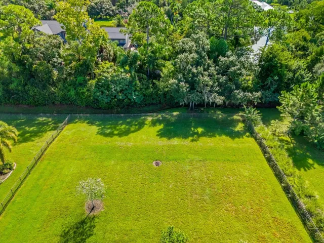 Large Fenced in Back Yard