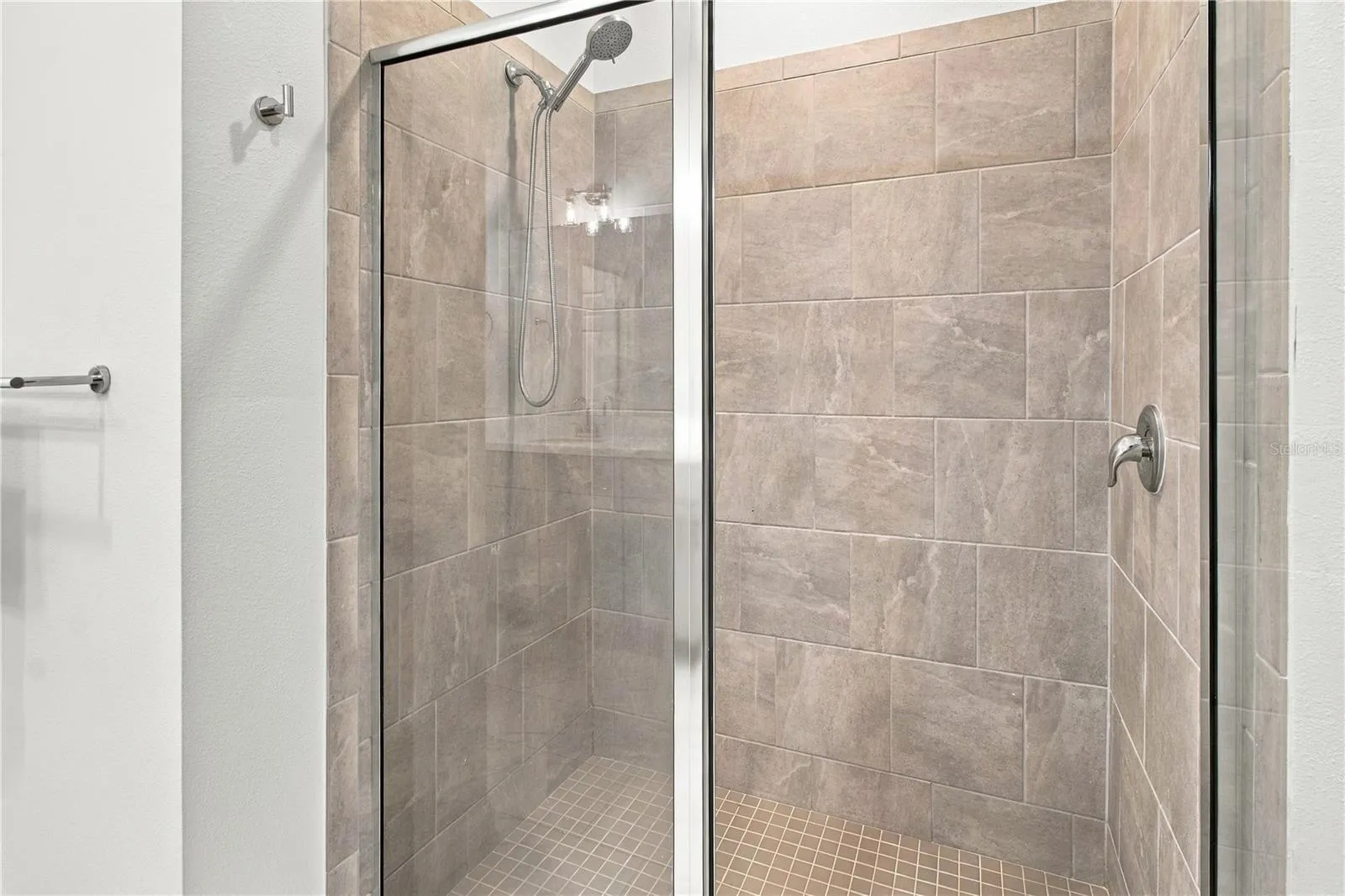 Primary Bath En-Suite Tiled Shower