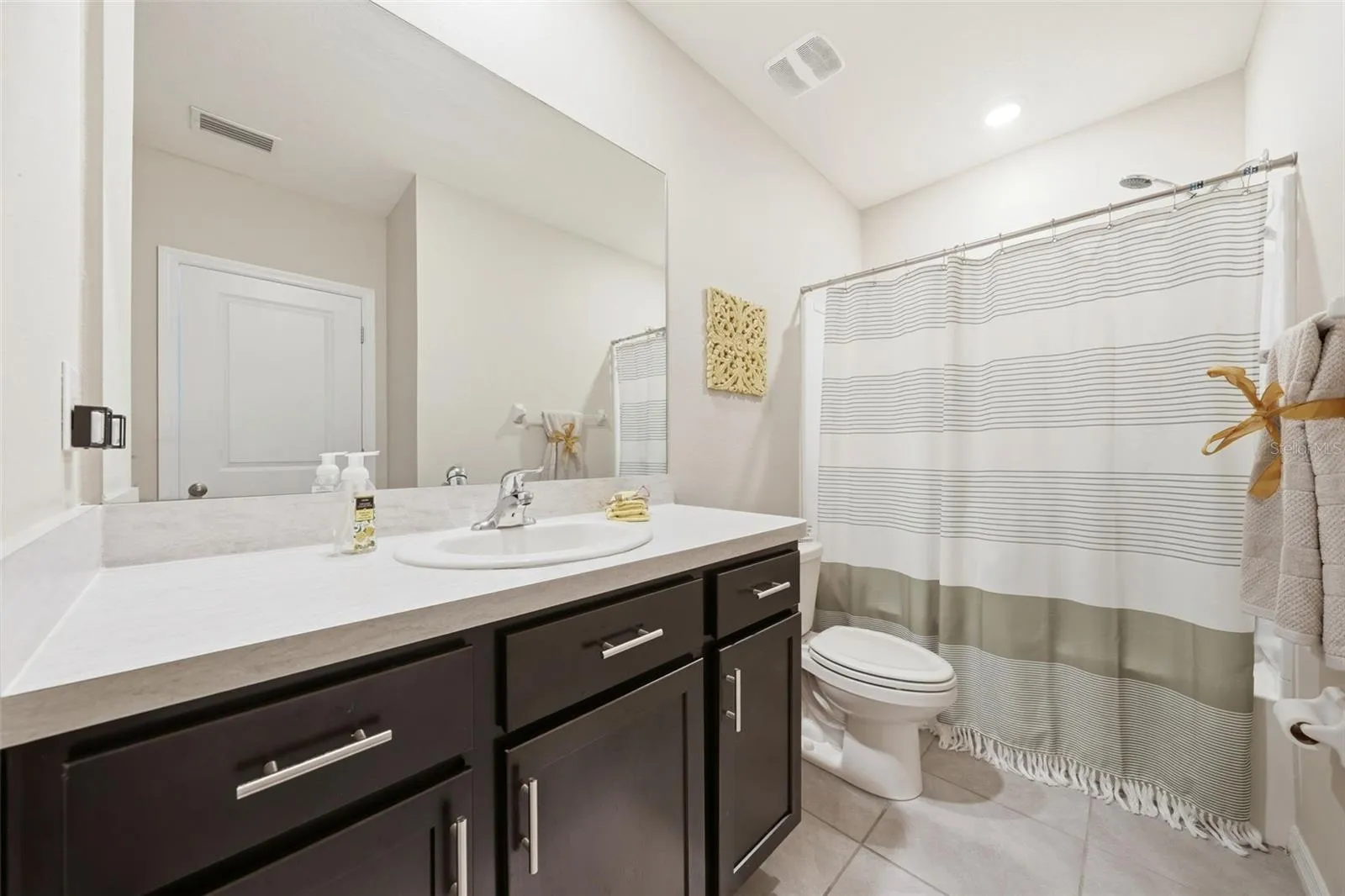 With Full Bath