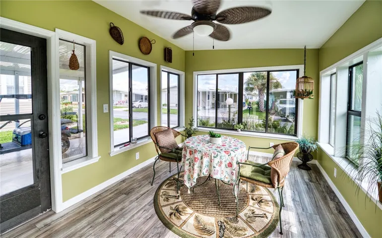 Florida Room off LR