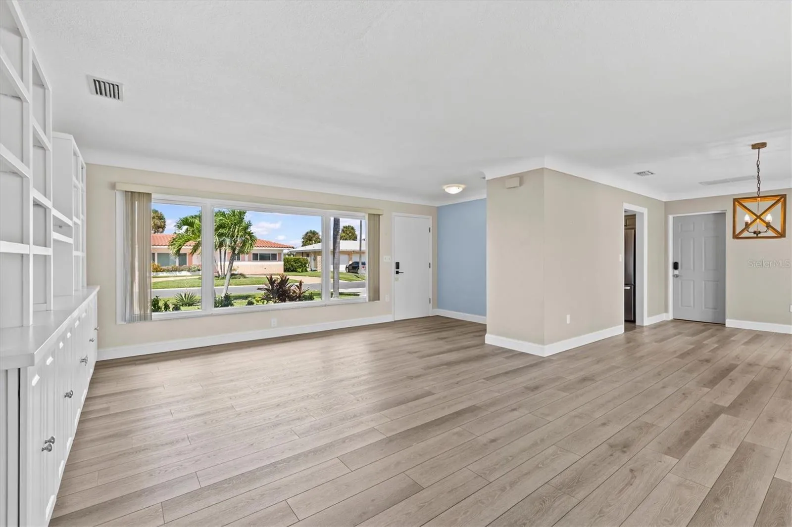 Beautifully renovated open floor plan with loads of natural light!