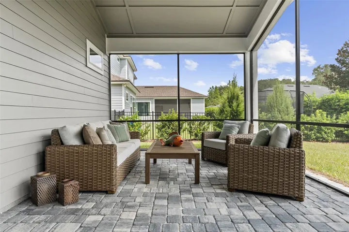 Massive Covered/Screened Lanai