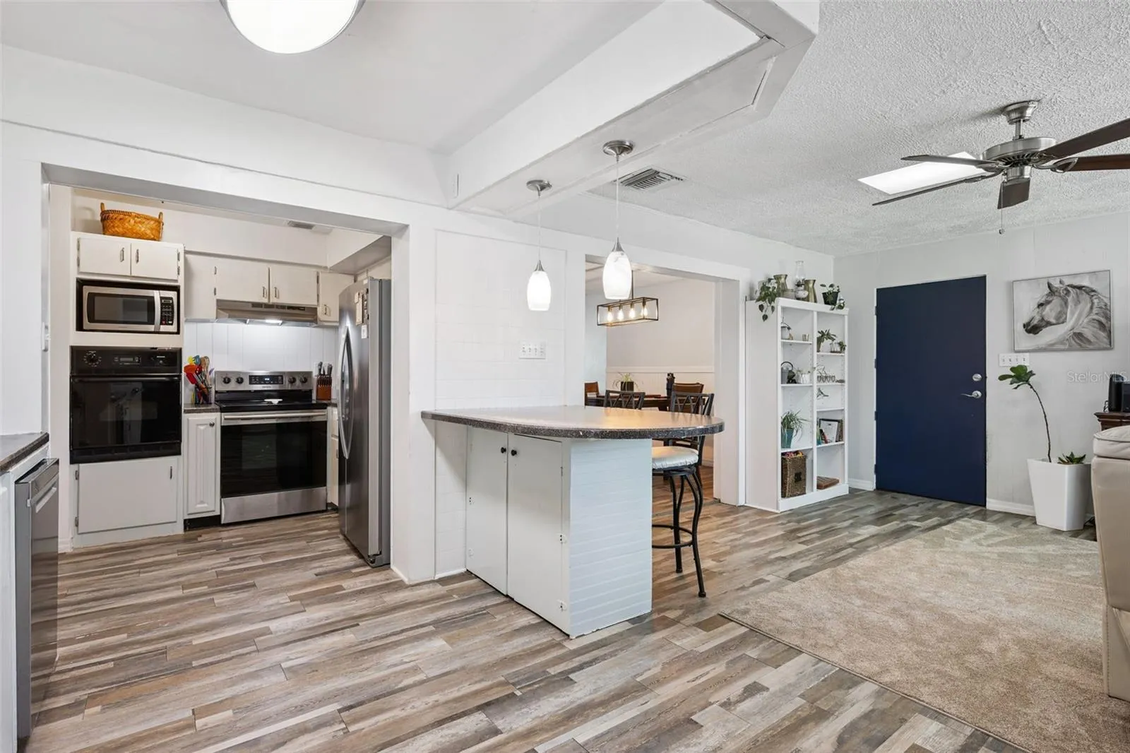 Kitchen/ Family room