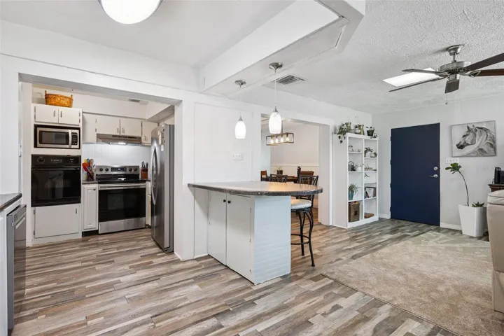 Kitchen/ Family room